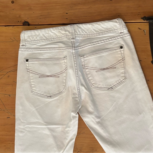 Low-Rise Straight Leg GAP White Jeans - Picture 4 of 4